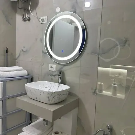 Modern Cozy In * Тирана