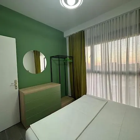 Modern Cozy In Апартаменты Тирана